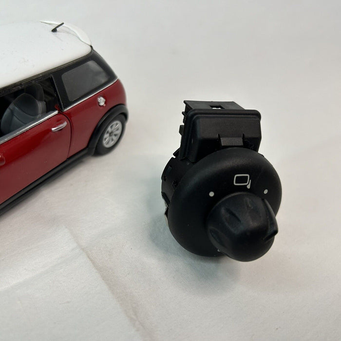 2011 Mini Cooper S R56 R57 R55 R60 Side View Mirror Switch with Folding Option